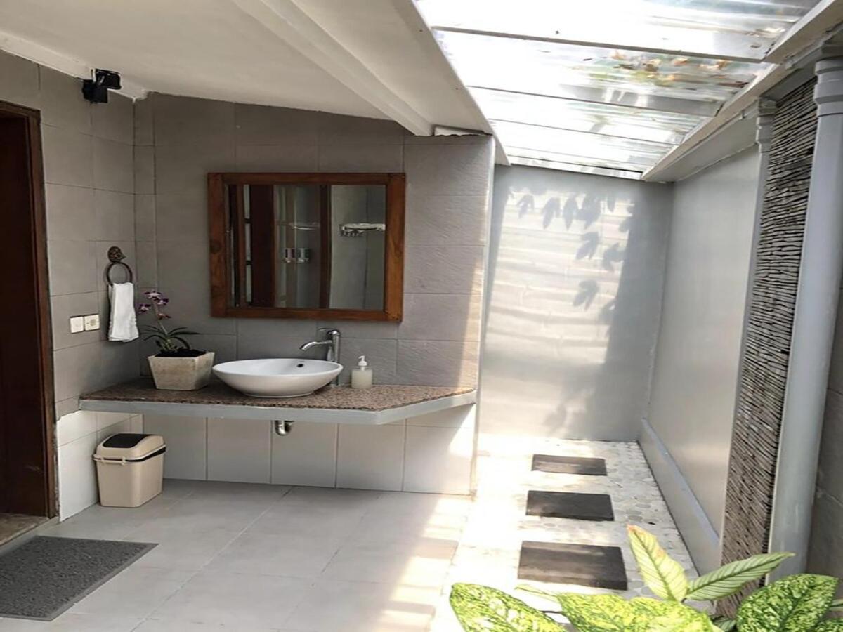 Shishi Bali Villa Семиняк Екстериор снимка